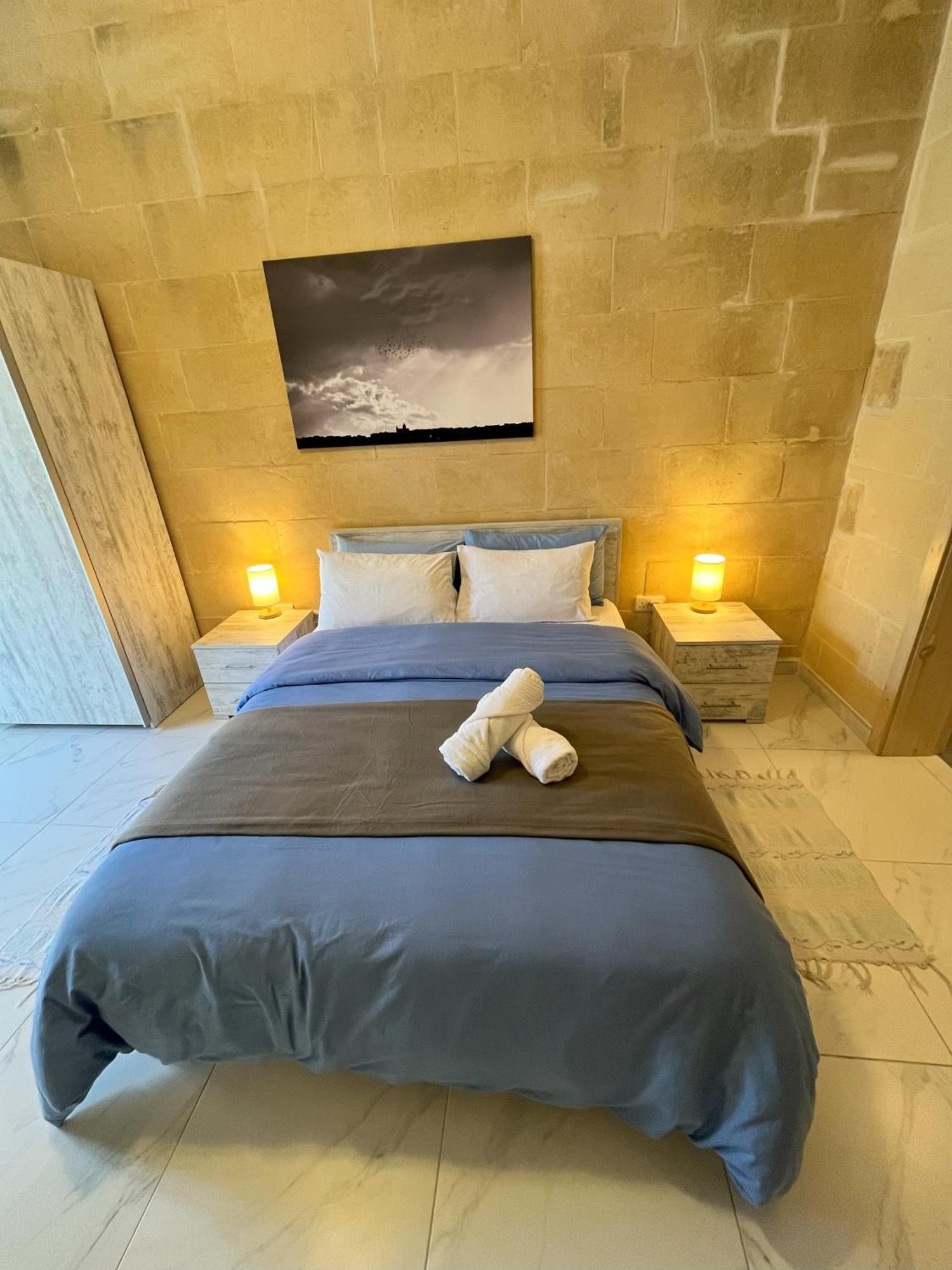 Fiftyfour West Boutique Living Bed & Breakfast Għarb Exterior foto