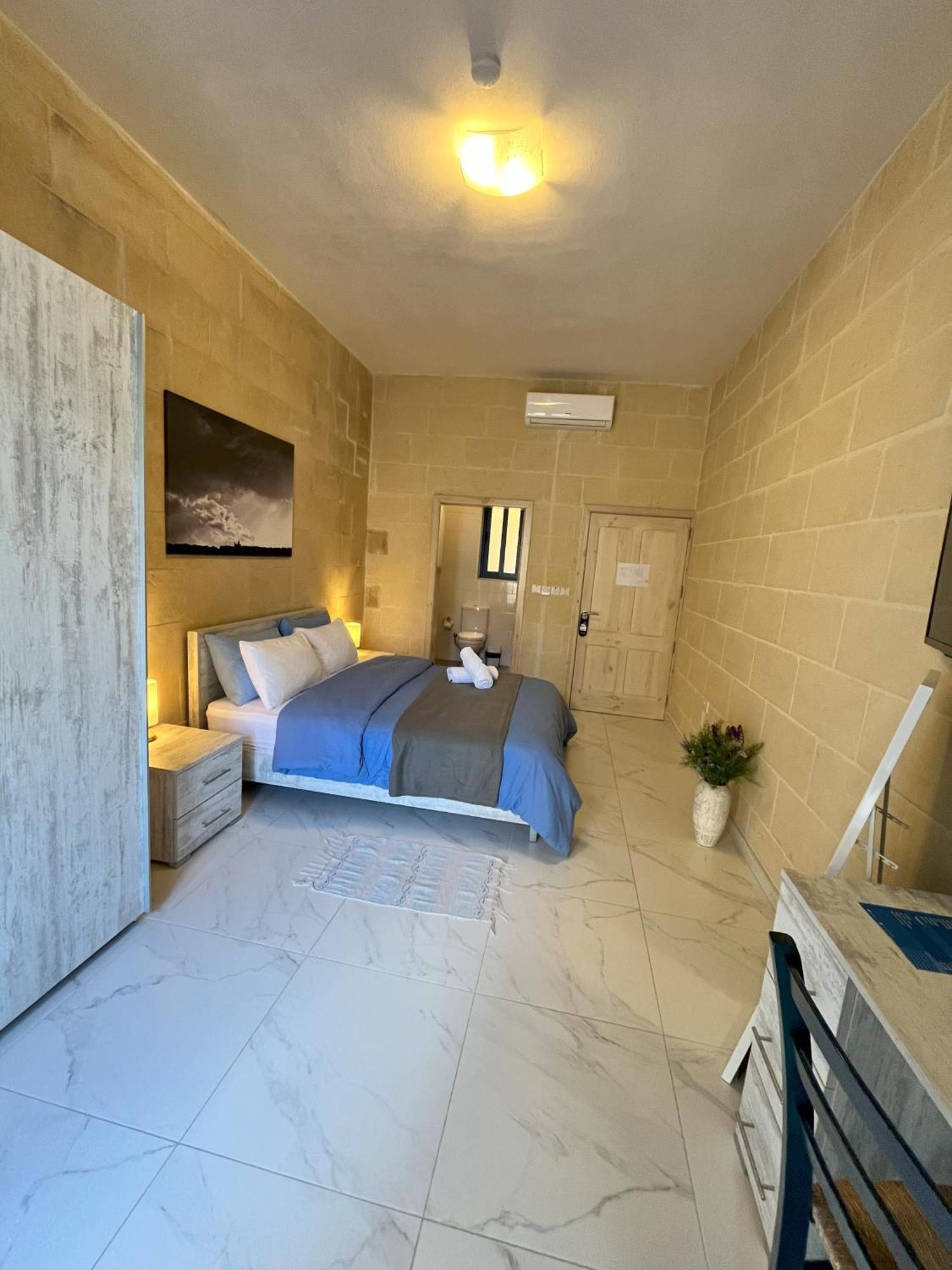 Fiftyfour West Boutique Living Bed & Breakfast Għarb Exterior foto