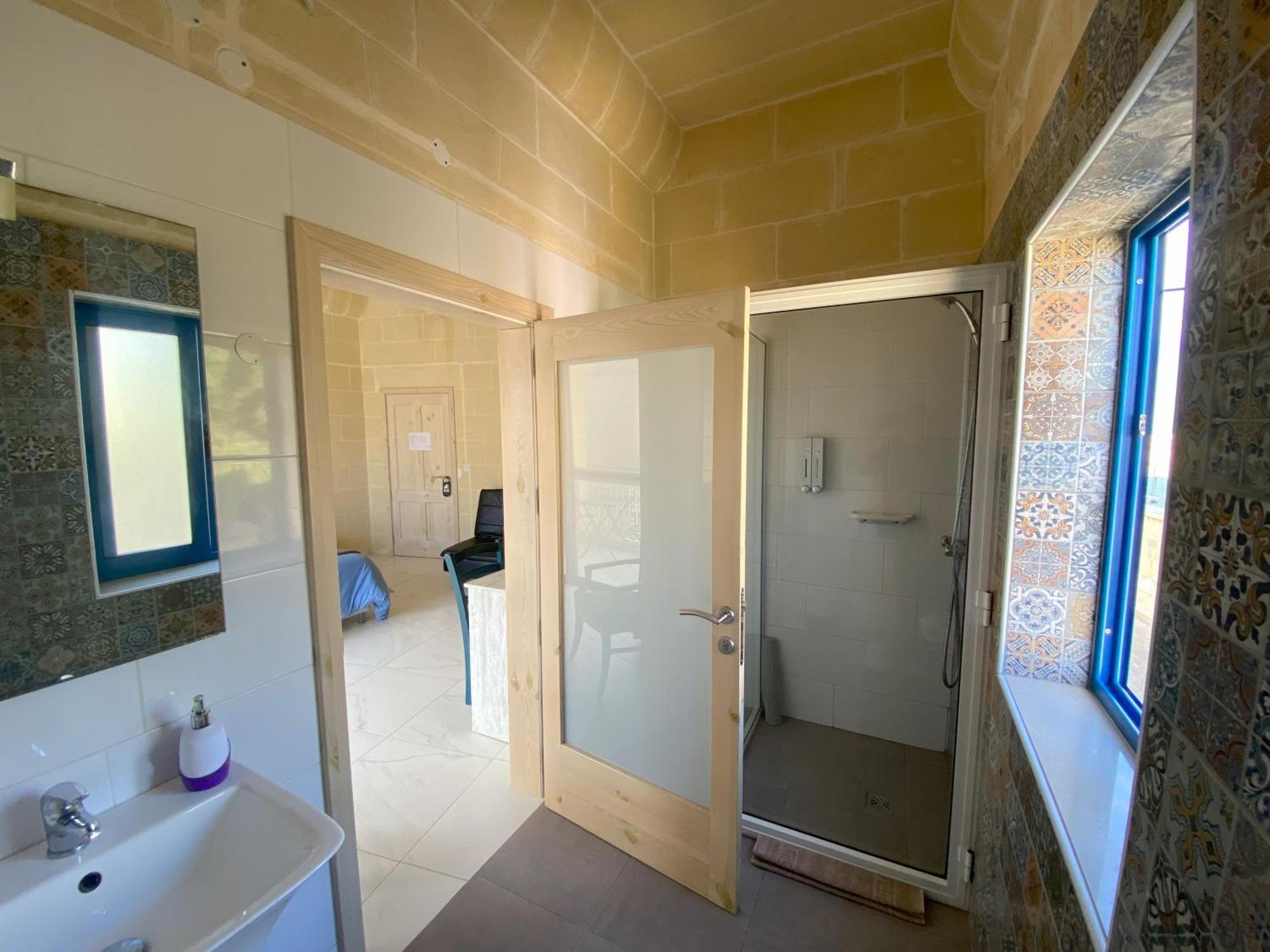 Fiftyfour West Boutique Living Bed & Breakfast Għarb Exterior foto